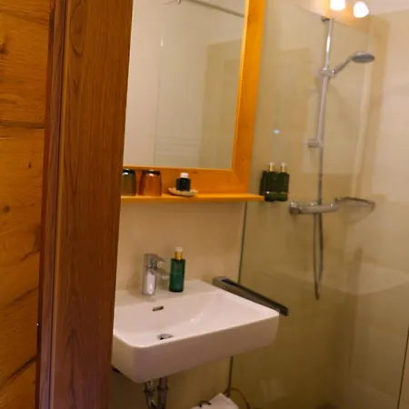 Aparthotel Gmundnerberghaus Altmünster Zimmer foto