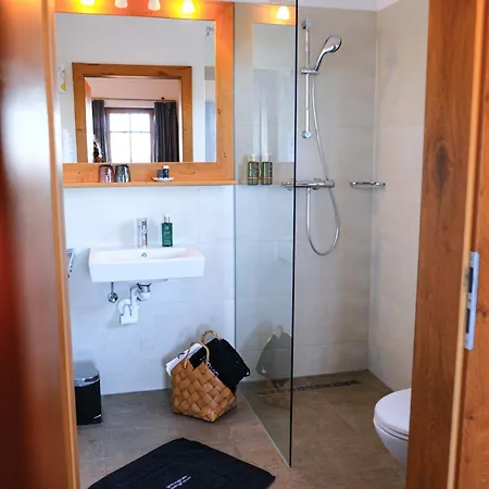 Aparthotel Gmundnerberghaus Altmünster Zimmer foto